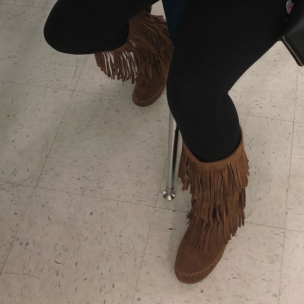 Boots - Picture 3 of 3